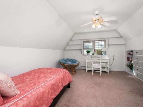 7 Old Brook Dr, Worcester MA 01609