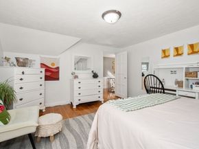 7 Old Brook Dr, Worcester MA 01609