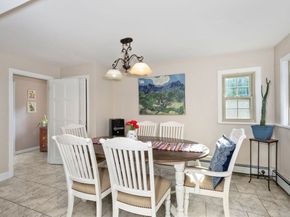 7 Old Brook Dr, Worcester MA 01609
