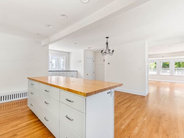 183 Grant Ave, Dedham MA 02026