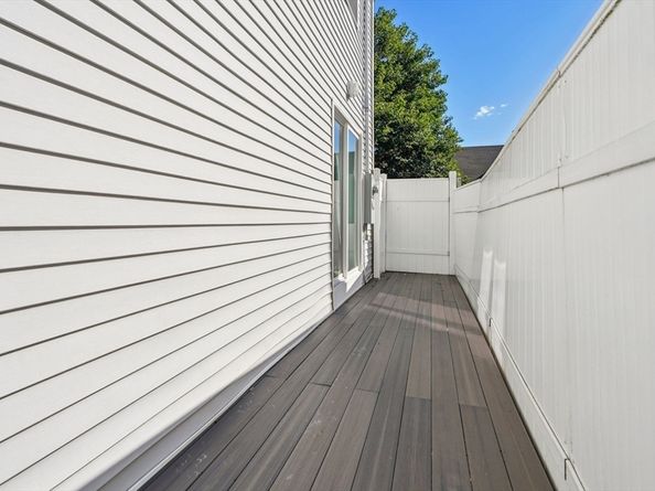 152 Saratoga St, Boston MA 02128