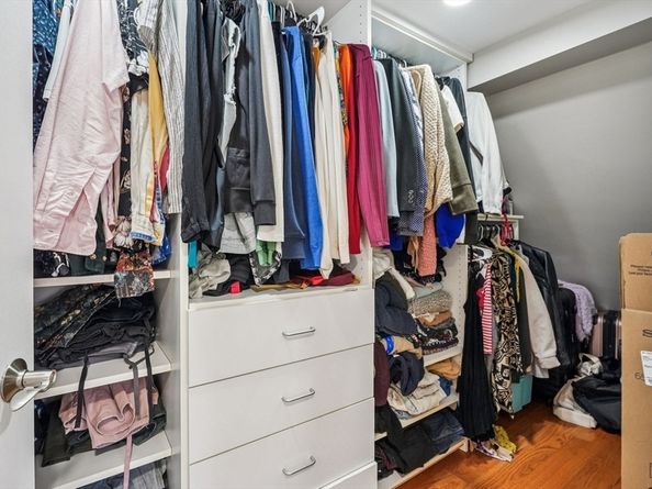 152 Saratoga St, Boston MA 02128