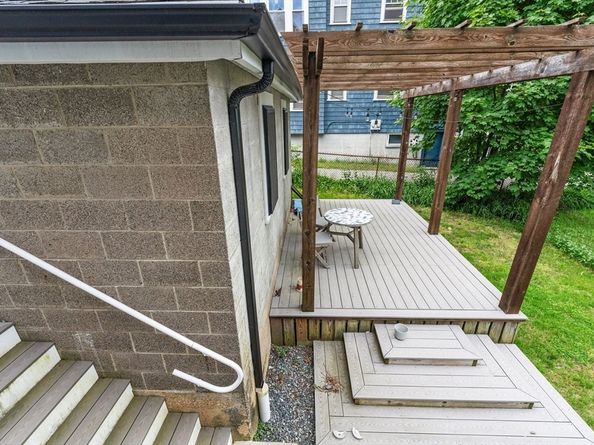 118 Spring St 1, Watertown MA 02472