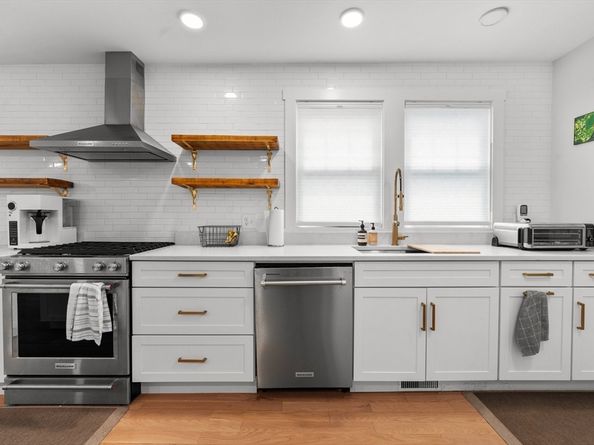 118 Spring St 1, Watertown MA 02472