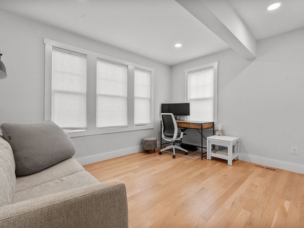 118 Spring St 1, Watertown MA 02472