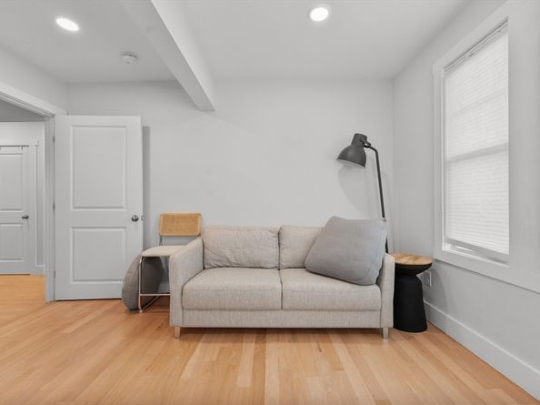 118 Spring St 1, Watertown MA 02472