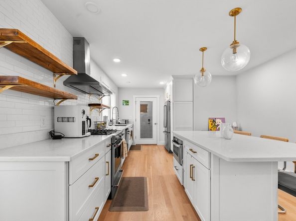 118 Spring St 1, Watertown MA 02472