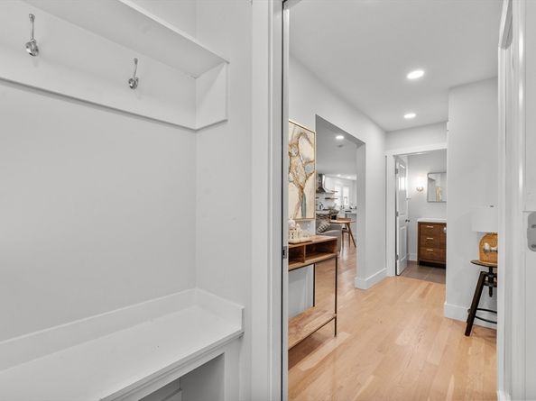 118 Spring St 1, Watertown MA 02472