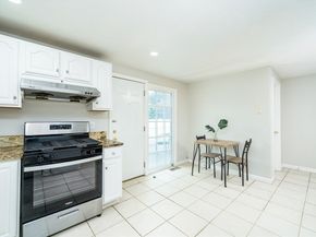 185 Arsenal St, Watertown MA 02472