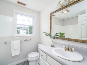 185 Arsenal St, Watertown MA 02472
