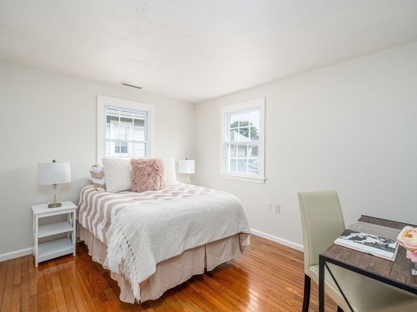 185 Arsenal St, Watertown MA 02472