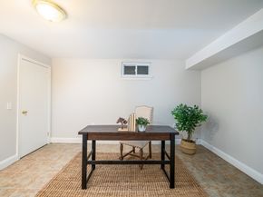 185 Arsenal St, Watertown MA 02472