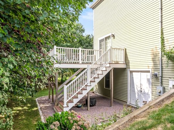 6 Priscilla Rd, Duxbury MA 02332