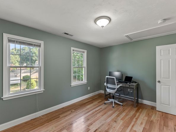 6 Priscilla Rd, Duxbury MA 02332