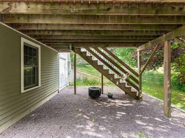 6 Priscilla Rd, Duxbury MA 02332