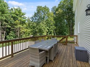 49 Warren St, Upton MA 01568