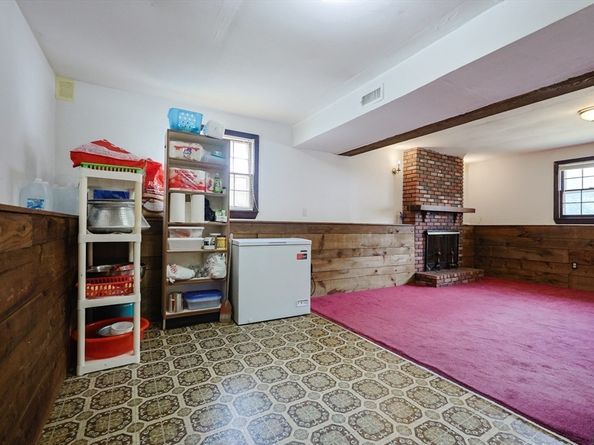 4 Brookside Lane, Burlington MA 01803