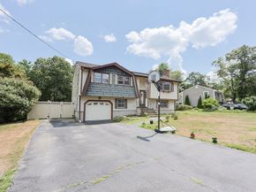 4 Brookside Lane, Burlington MA 01803