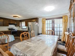 4 Brookside Lane, Burlington MA 01803