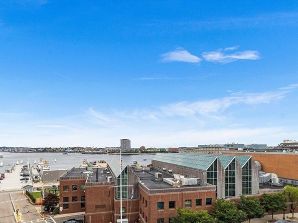 464 Hanover St 7, Boston MA 02113
