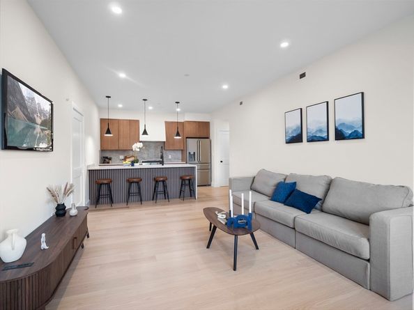106 Bunker Hill St 3, Boston MA 02129