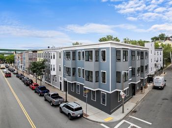 106 Bunker Hill St