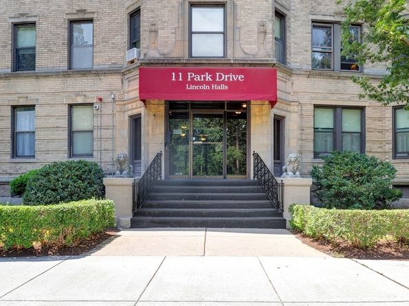 11 Park Dr 1122, Boston MA 02215