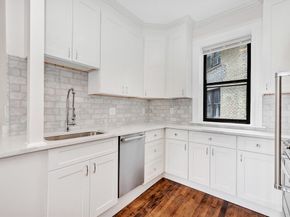 11 Park Dr 1122, Boston MA 02215