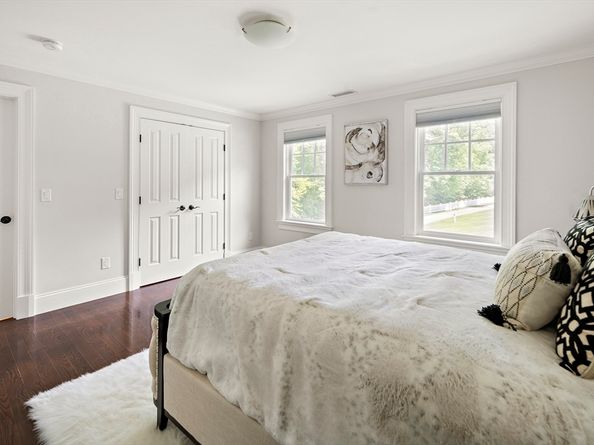987 Lowell Rd, Concord MA 01742