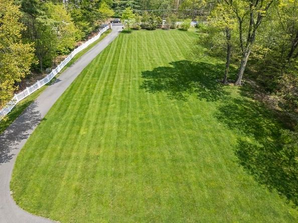 987 Lowell Rd, Concord MA 01742