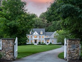 987 Lowell Rd, Concord MA 01742
