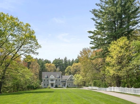 987 Lowell Rd, Concord MA 01742
