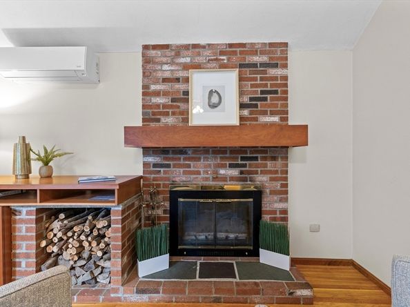 162 Mayfair Dr, Westwood MA 02090
