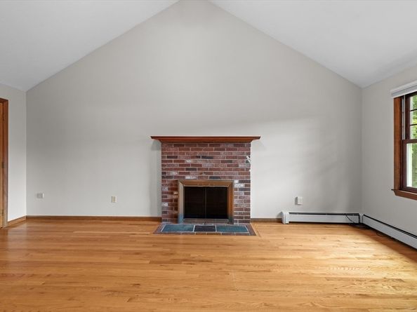 162 Mayfair Dr, Westwood MA 02090