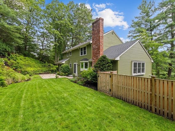 162 Mayfair Dr, Westwood MA 02090