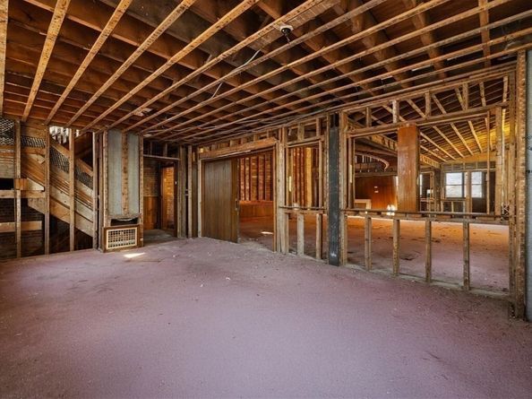 8 Carver Street, Plymouth MA 02360
