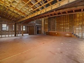 8 Carver Street, Plymouth MA 02360