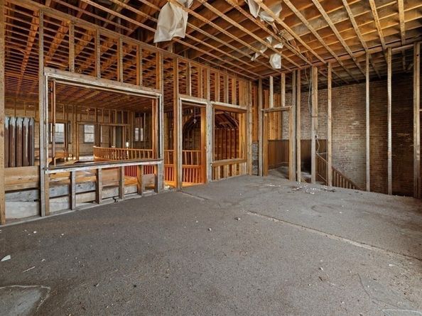 8 Carver Street, Plymouth MA 02360