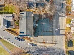 8 Carver Street, Plymouth MA 02360