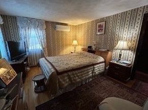 22 Ridge Road, Shrewsbury MA 01545