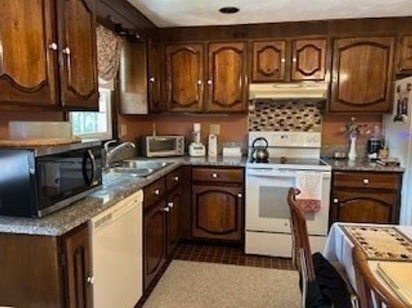 22 Ridge Road, Shrewsbury MA 01545
