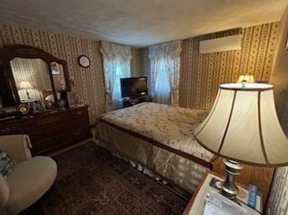 22 Ridge Road, Shrewsbury MA 01545