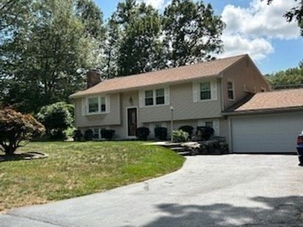 22 Ridge Road, Shrewsbury MA 01545