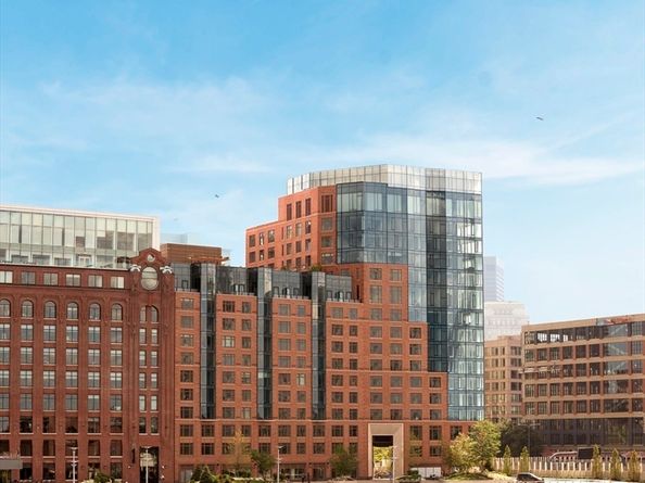 100 Lovejoy Wharf 11N, Boston MA 02114