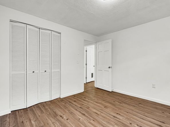4 Williamsburg Ct 1, Shrewsbury MA 01545