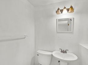 4 Williamsburg Ct 1, Shrewsbury MA 01545