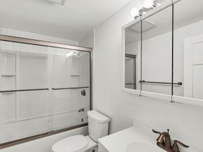 4 Williamsburg Ct 1, Shrewsbury MA 01545