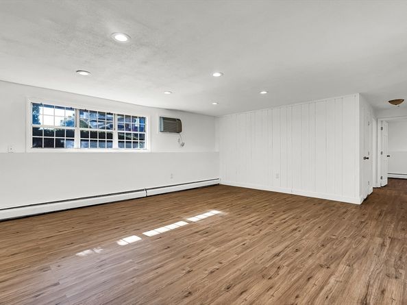 4 Williamsburg Ct 1, Shrewsbury MA 01545