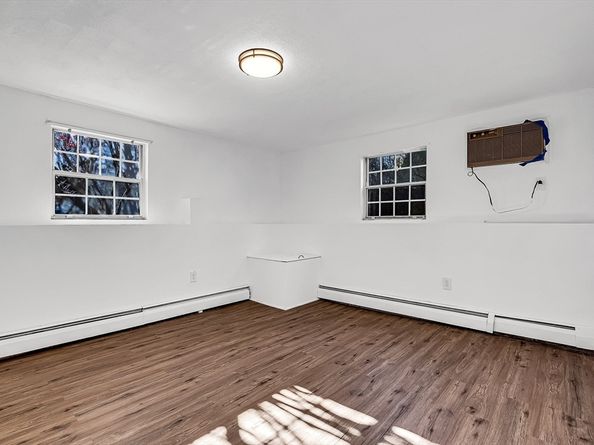 4 Williamsburg Ct 1, Shrewsbury MA 01545