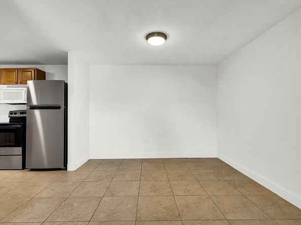 4 Williamsburg Ct 1, Shrewsbury MA 01545